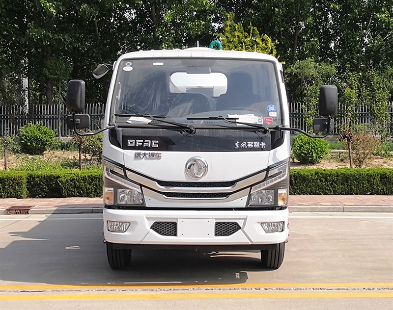 YYD5070GXWD6吸粪吸污车